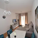 Allena Apartment